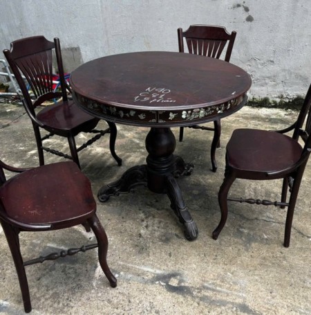Bộ Bàn Ăn 4 Ghế Rẻ Quạt Xưa 
