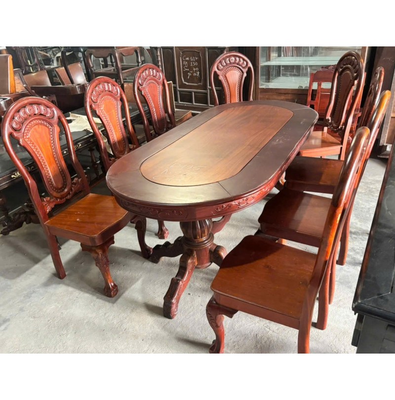 Thanh Lý Bộ Bàn Ăn Mặt Oval 8 Ghế – Sang Trọng, Rộng Rãi, Giá Cực Tốt