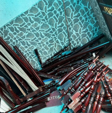 Thanh Lý Cây Tiện Cầu Thang, Lan Can, Trụ đề Ba Giá Rẻ 