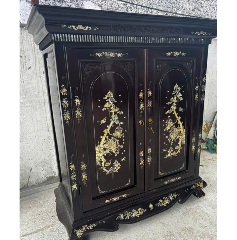 Dịch Vụ Thu Mua Tủ Thờ Cũ Xưa Quận 9 – Giá Cao, Tận Nơi, Uy Tín