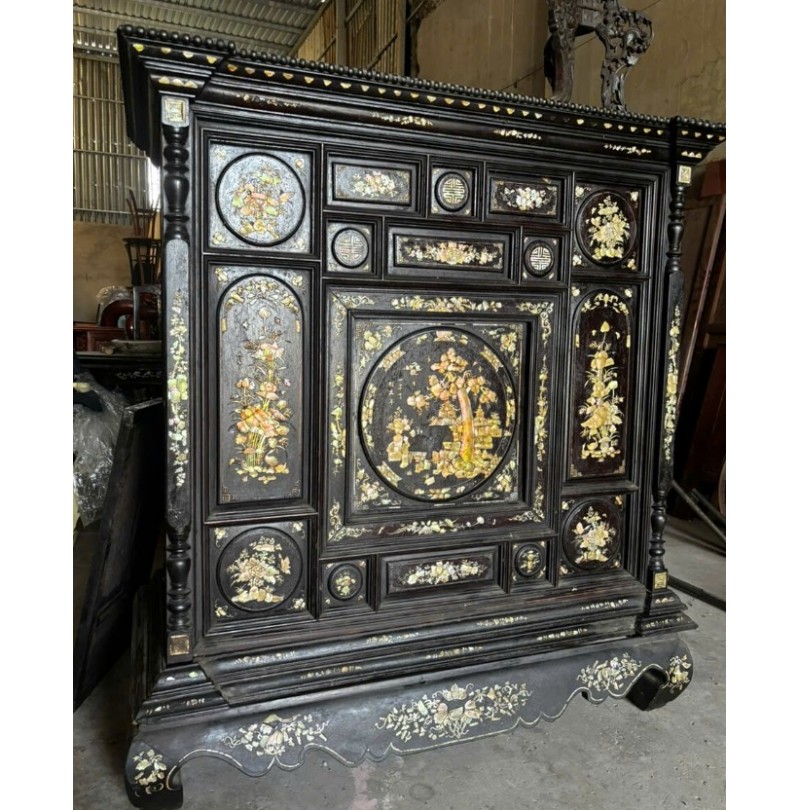 Tủ Thờ Cổ 16 Trám Hàng Huế - Thu Mua Tủ Thờ Cổ Người Huế Làm 