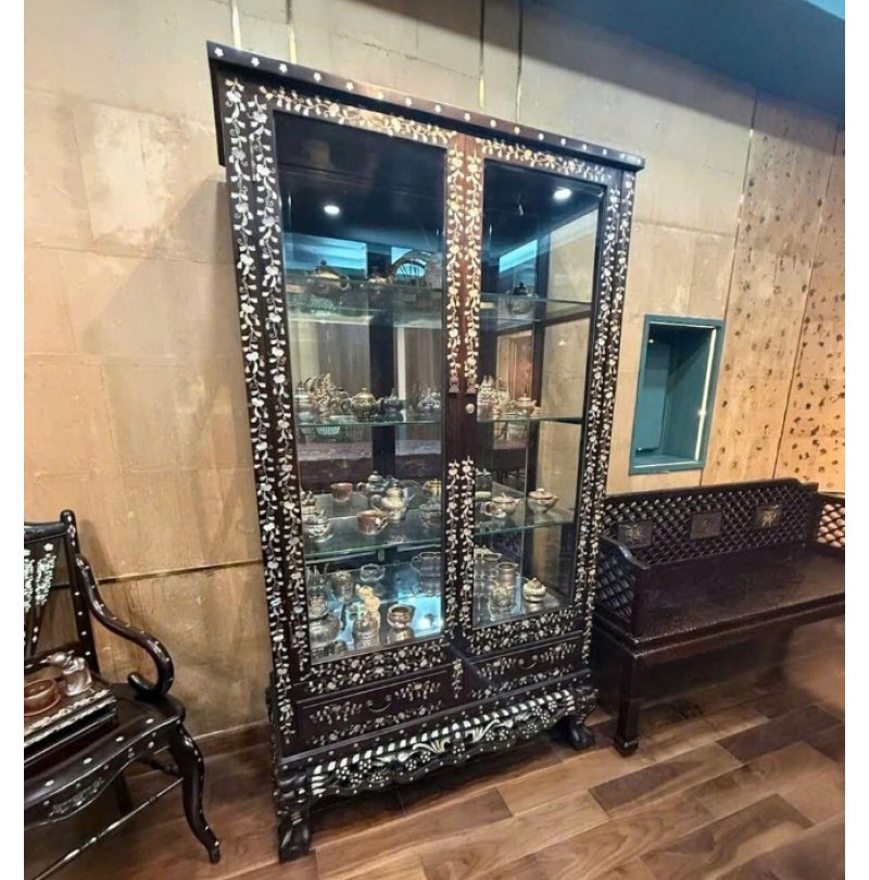 Tủ Trưng Bày 2 Cánh Cẩn ốc Gỗ Gõ Mật Thanh Lý